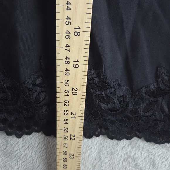 Coldwater Creek Black Lace Hem Women's Top - Picture 4 of 7